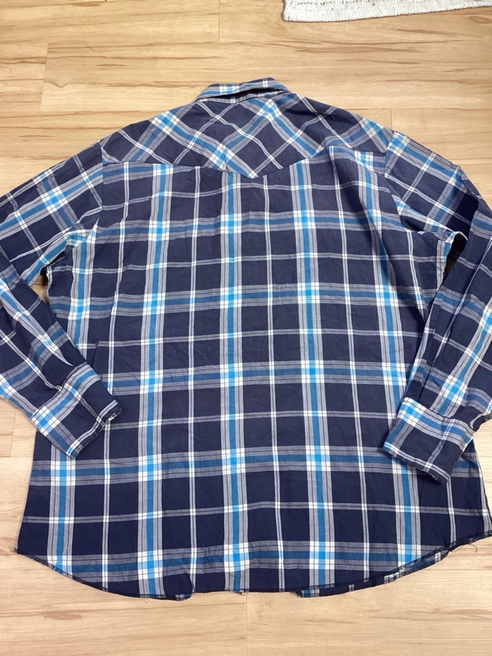 Y2K Wrangler Navy & Light Blue Plaid Pearl Snap Shirt XL‎ Western Cowboy Rodeo - Picture 7 of 8